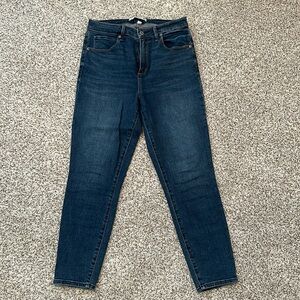 Abercrombie & Fitch. Curve Love. Super Skinny High Rise Ankle length. Size 30